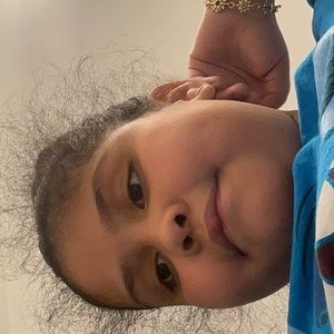 Meet your Posher, Briana